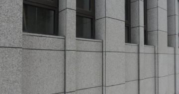 铜陵芝麻灰外墙干挂石材及施工注意事项