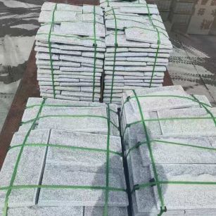 铜陵 芝麻白蘑菇石装车出货