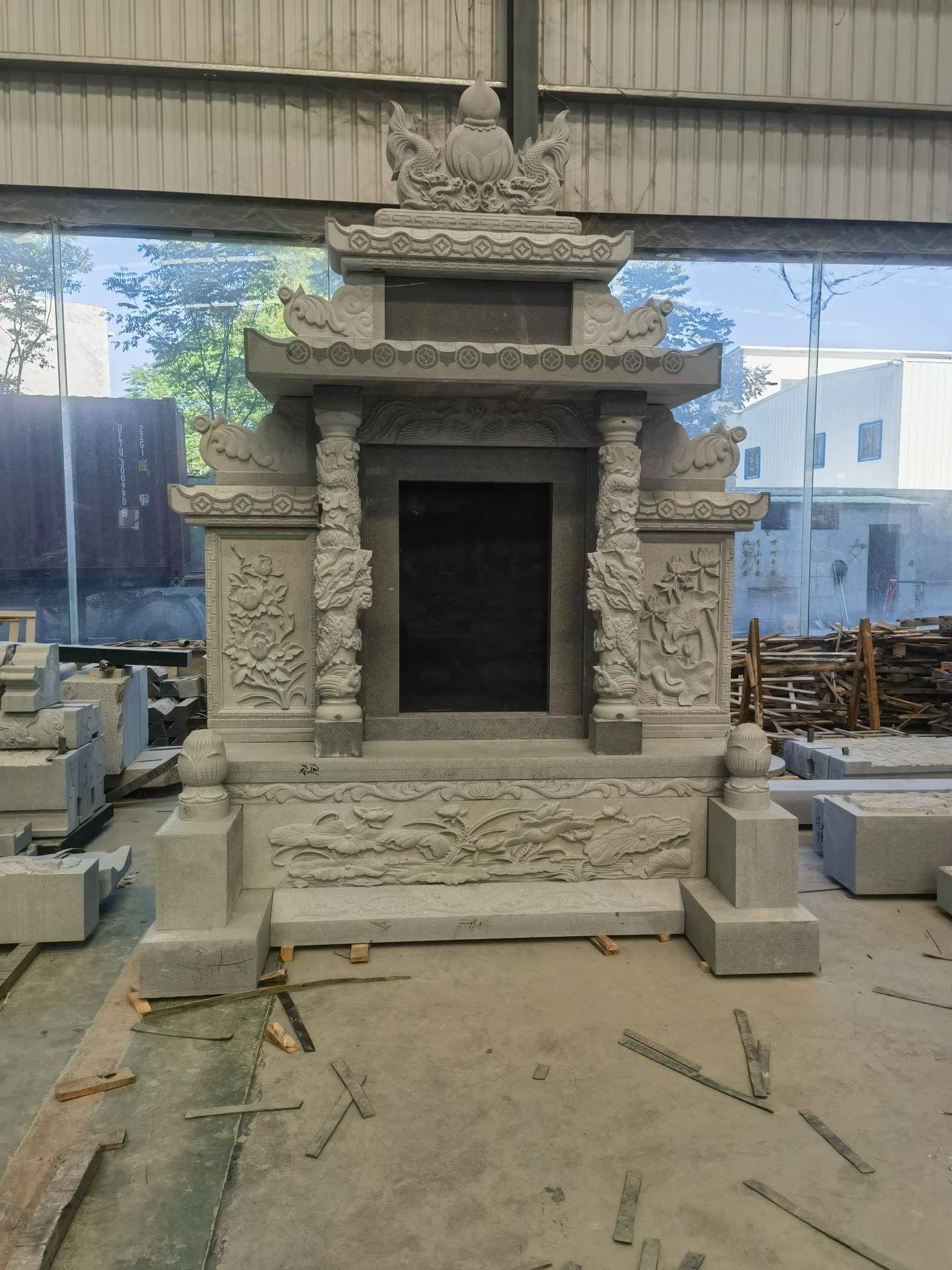 铜陵 芝麻灰高档墓碑、土墓，一套也支持定做