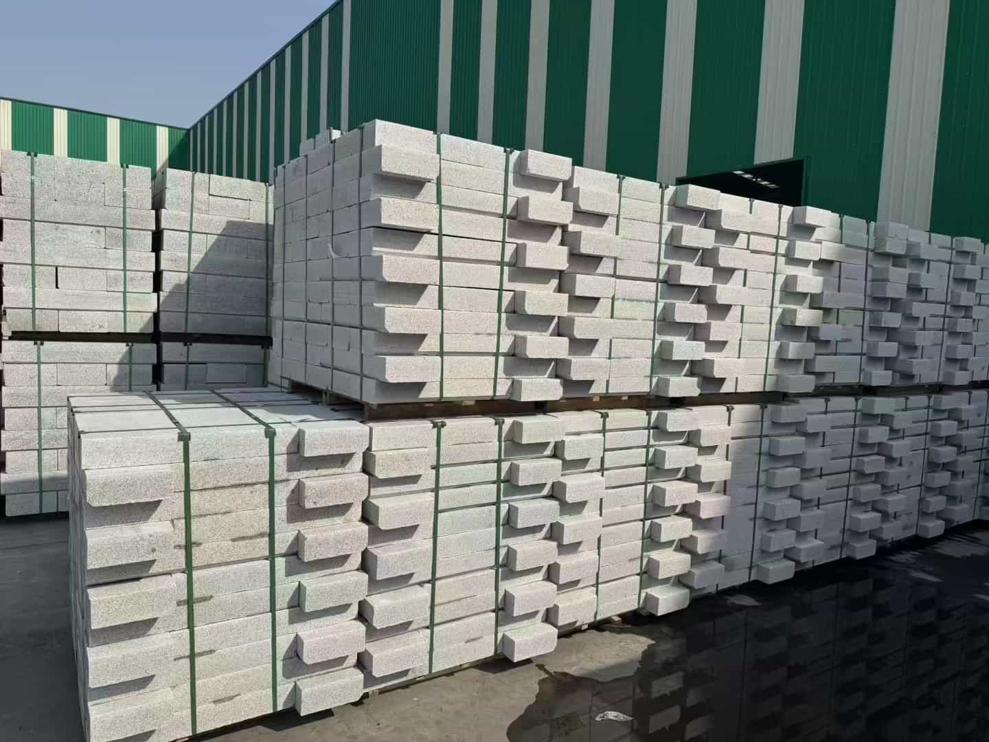 铜陵芝麻白路沿石
