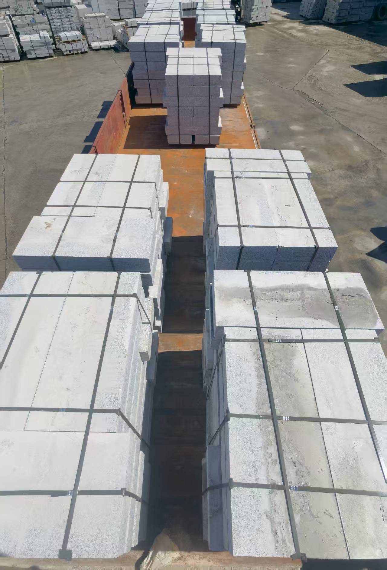 铜陵 路沿石装车出货