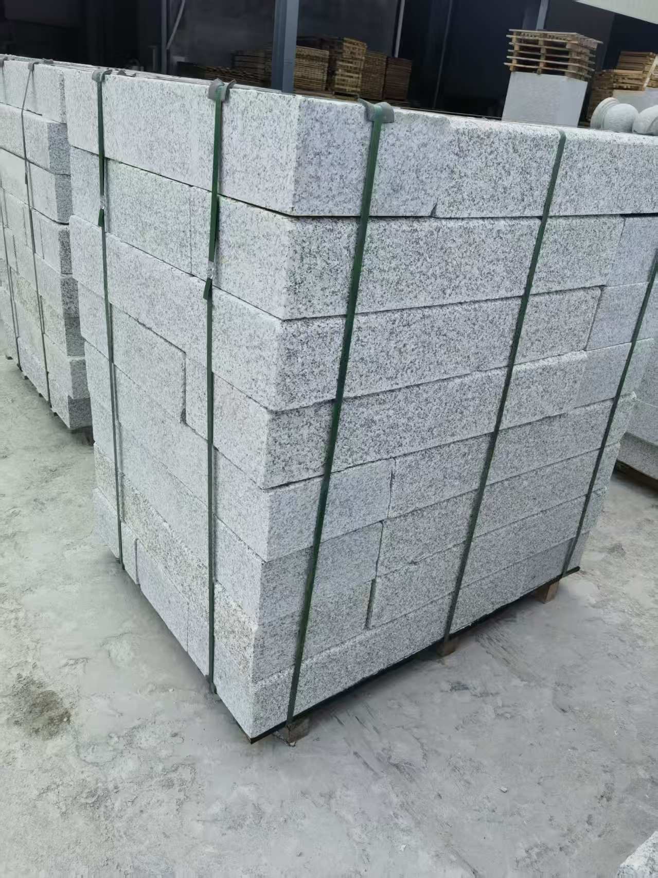 铜陵 芙蓉白火烧两面路沿石