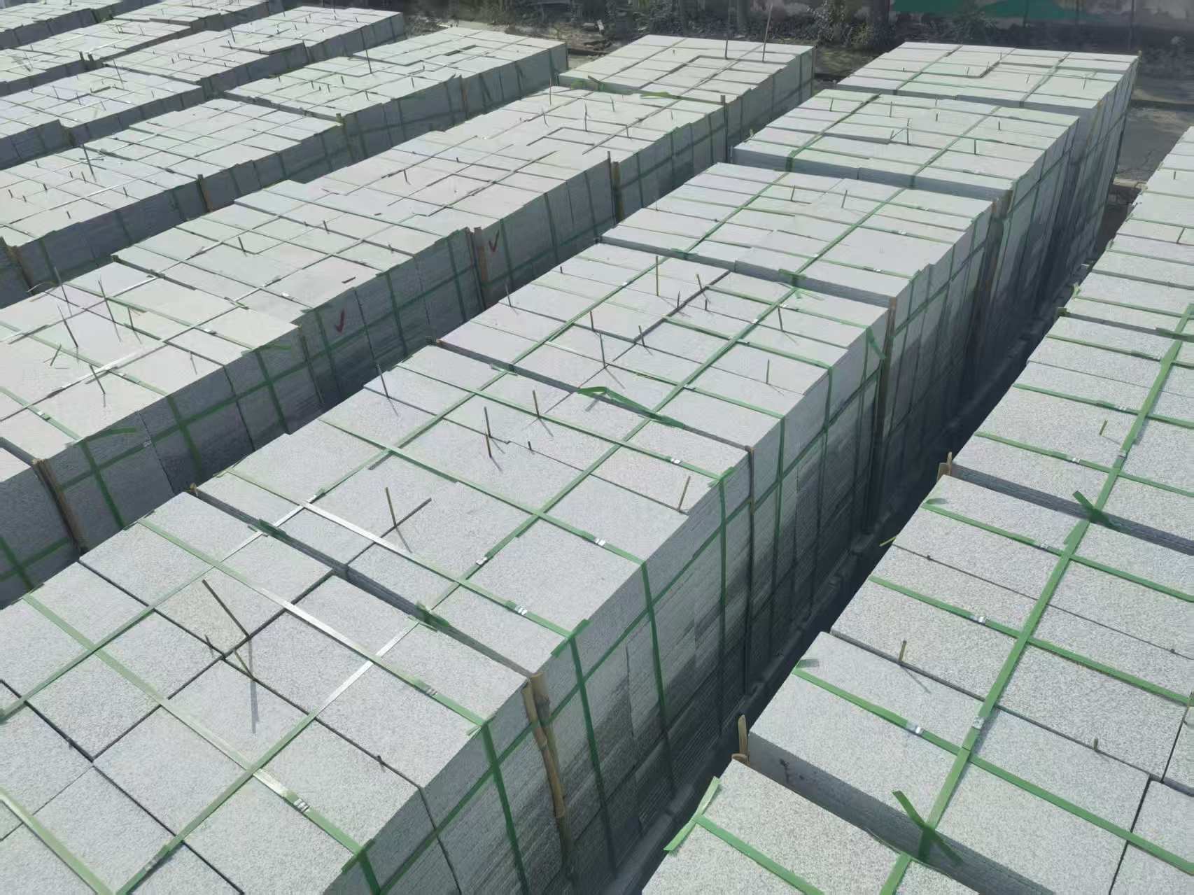 铜陵 芝麻白1.8公分火烧300*600地铺，清仓大甩卖