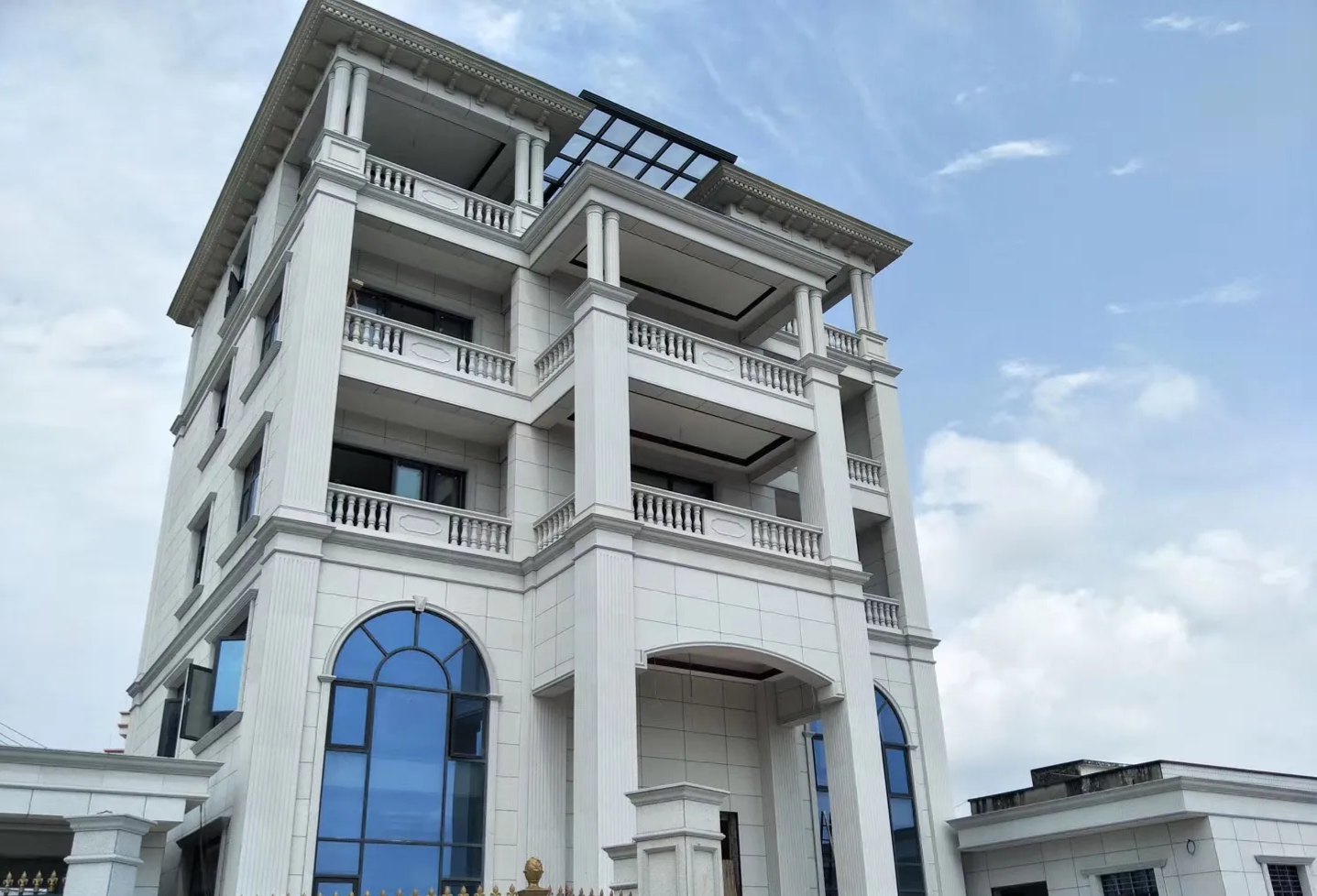 铜陵芝麻白别墅干挂效果展示